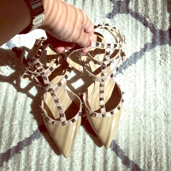 Valentino Shoes - Valentino Rockstud Kitten Heel
